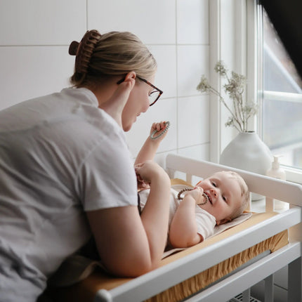 Mushie Bijtring Armband Siliconen Lilac/Cyan/Soft Peach 3st koop je bij Babywinkel