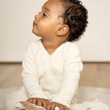 Activiteiten kubus Heaven clay/warm linen koop je bij Babywinkel