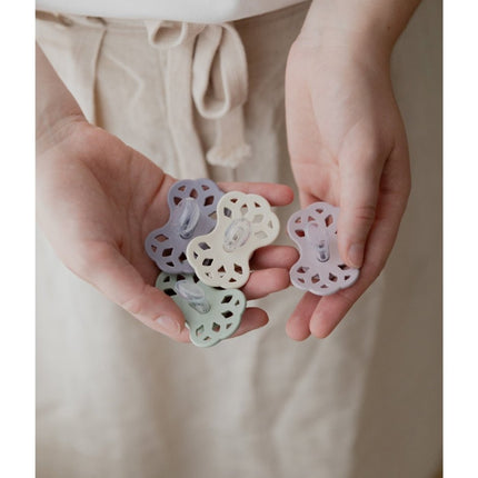 BIBS Speen Maat 1 Silicone Anatomical Fossil Grey/Mauve 2st - BIBS - Babywinkel - 5713795243952