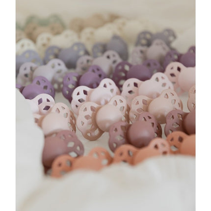 BIBS Speen Maat 1 Silicone Symmetrical Blush/Woodchuck 2st - BIBS - Babywinkel - 5713795243891