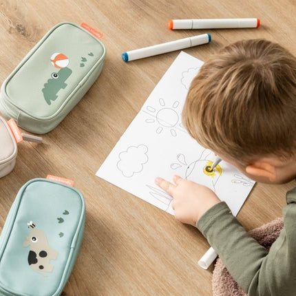 Done By Deer Pennen Etui Playground Green koop je bij Babywinkel