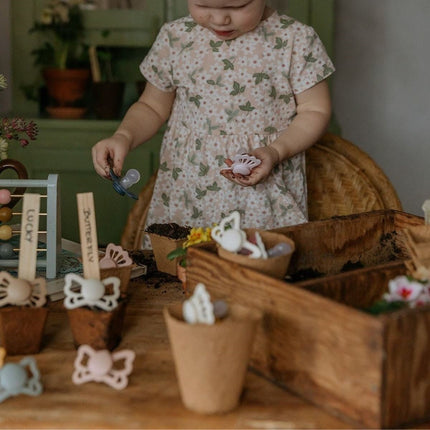 Frigg Speen Maat 2 Butterfly White Lilac/Tw. Mauve Silicone 2 - Pack koop je bij Babywinkel