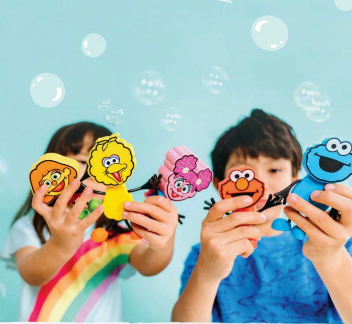 Glopals Badspeelgoed Sensorisch Light - Up Poppetje en Cubes Julia koop je bij Babywinkel