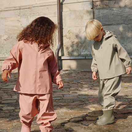 Konges Slojd Regenset Plainy Cameo Brown Cherry koop je bij Babywinkel