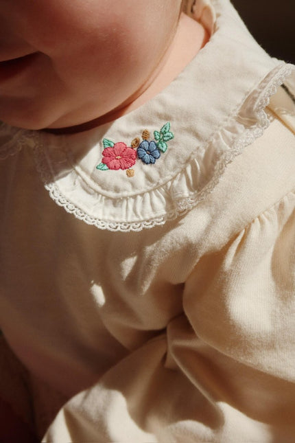 Konges Slojd Romper Pami Antique White - Konges Slojd - Babywinkel - 5715681026014