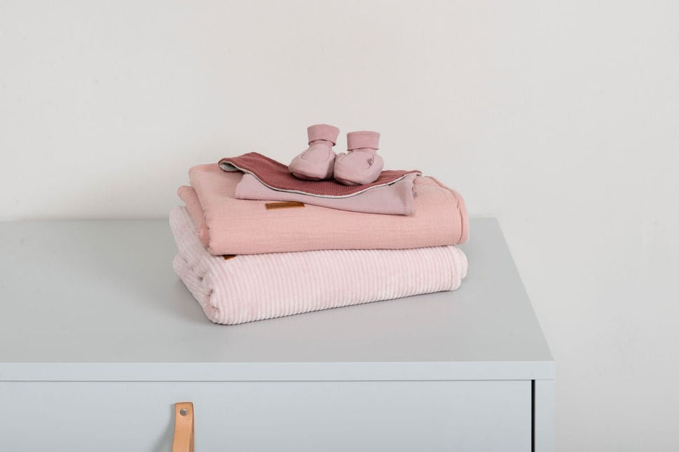 Ledikantdeken Breeze oud roze - Babywinkel - 8720512369816