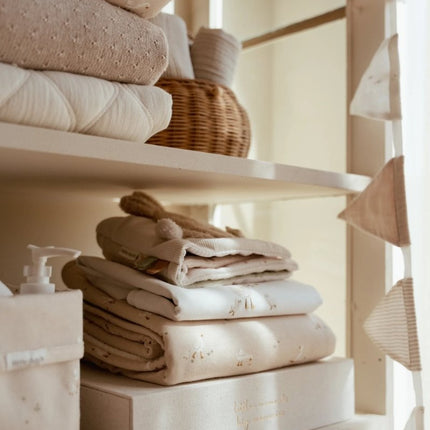 Little Dutch Ledikantdeken Beige Little Goose koop je bij Babywinkel