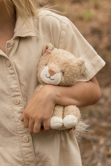 Little Dutch Knuffel Leeuwin Safari 17cm koop je bij Babywinkel