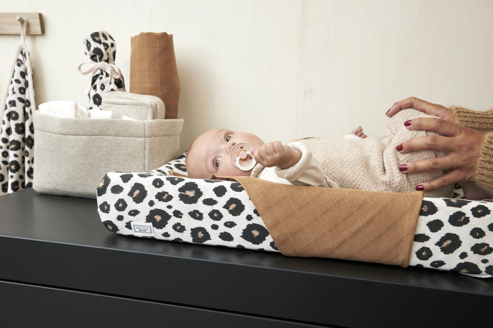 Meyco Aankleedkussenhoes Leopard Sand Melange - Meyco - Babywinkel - 4054703510805