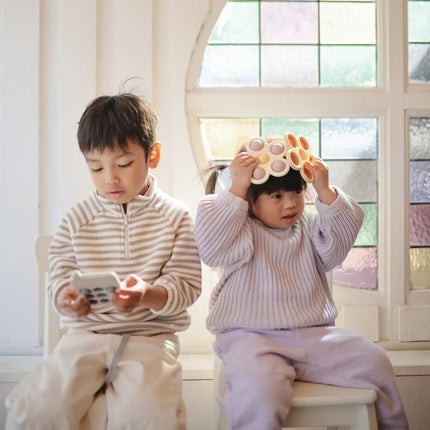 Mushie Educatief Speelgoed Druk Bloem Soft Lilac/Daffodil/Ivory - Mushie - Babywinkel - 810052465562