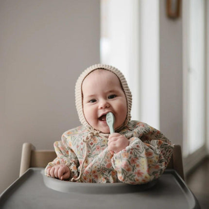MUSHIE - FIRST FEEDING BABY SPOON - Cambridge Blue/Shifting sand - Mushie - Babywinkel - 840355801118
