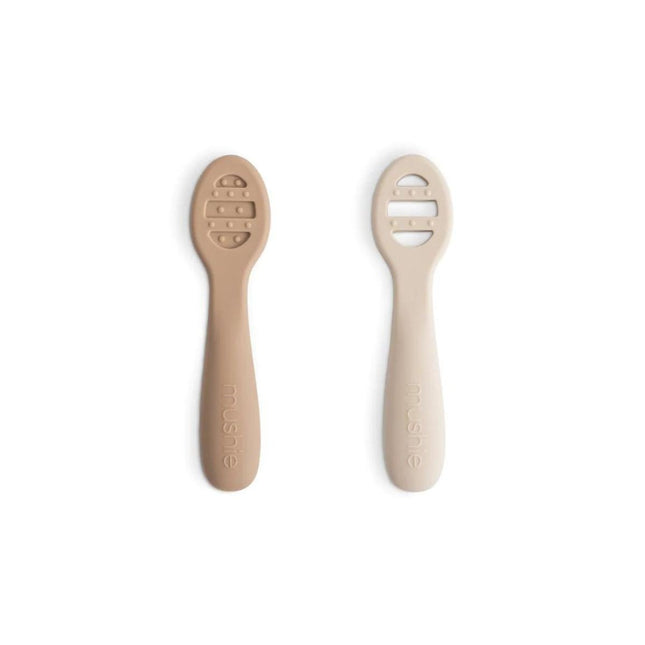 MUSHIE - FIRST FEEDING BABY SPOON - Natural/Shifting sand - Mushie - Babywinkel - 840355801132