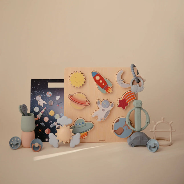 Mushie Puzzel Wooden Space koop je bij Babywinkel