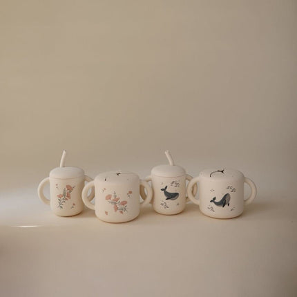 MUSHIE - TRAINING CUP + STRAW - Whales (NEW) - Babywinkel - 840355801491