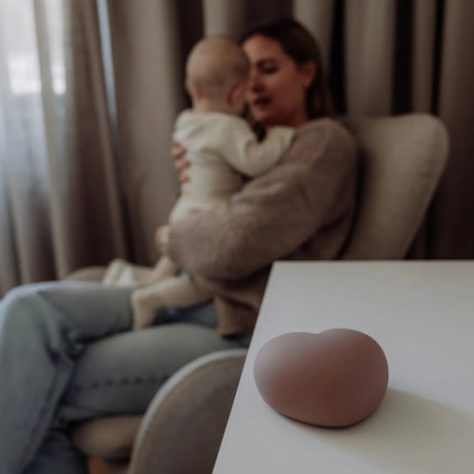 Ruby – Verpleeglampje (Dusty pink) koop je bij Babywinkel