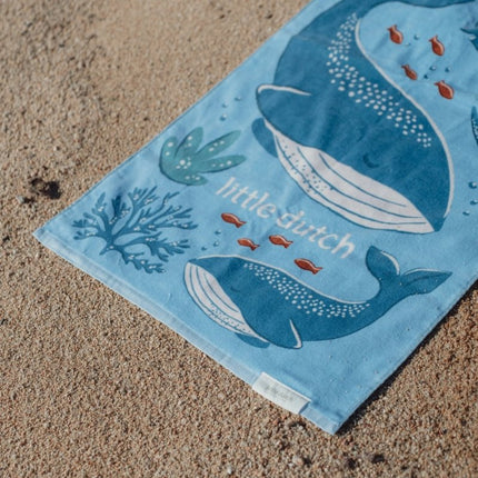 Strand handdoek Ocean World Blue koop je bij Babywinkel