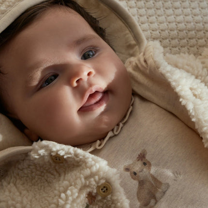 Little Dutch Baby Vestje Teddy Sand Flowers