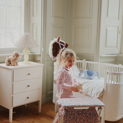 <tc>Konges Slojd</tc> Table à langer pour poupées Kyoto