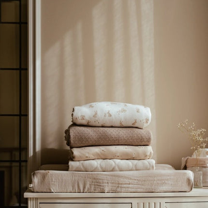 Little Dutch Wiegdeken Pure Soft Beige Gebreid koop je bij Babywinkel