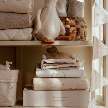 Little Dutch Wiegdeken Pure Soft Beige Gebreid koop je bij Babywinkel