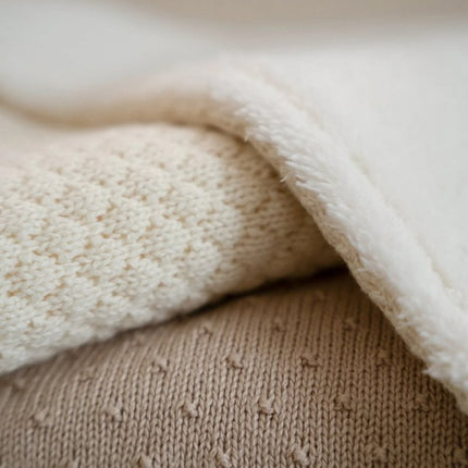 Wiegdeken gebreid/fleece - Pure Soft Beige - Babywinkel - 8721122584347