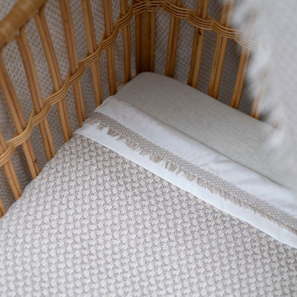 Wieglaken gebreide bies Happiness urban taupe/ecru 80x100 cm - Babywinkel - 8721052102864